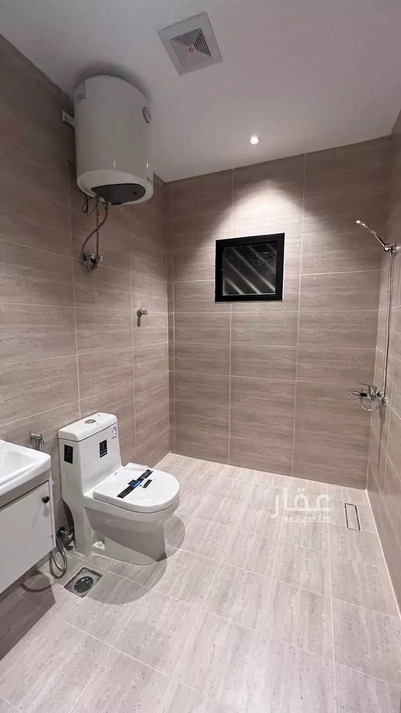 شقة 5 غرف في الملك فيصل 3