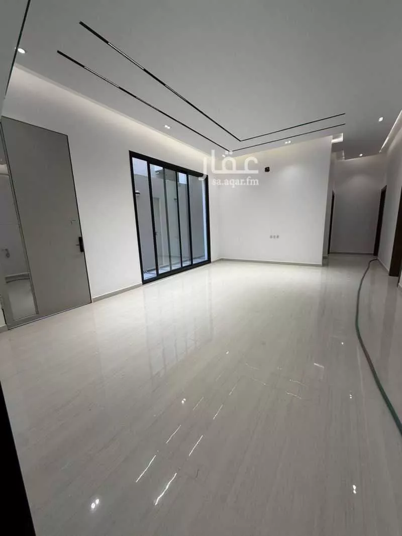 6 bedroom apartment in Al Rimal 5