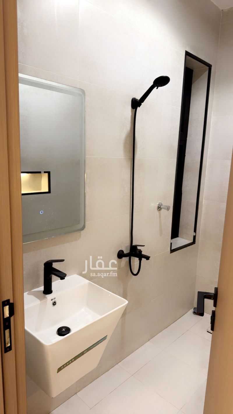 4 bedroom apartment in Ishbiliyah, Eastern Province 14
