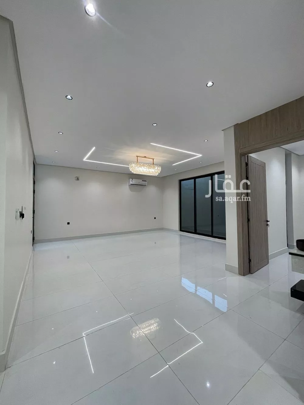 فيلا 6 غرف في طيبة 3