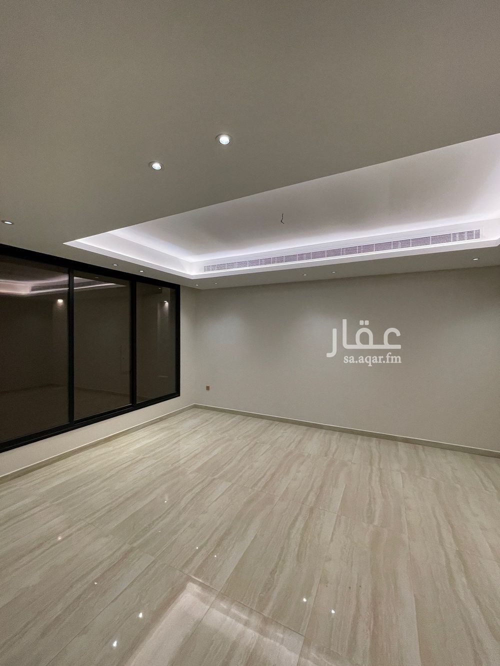 5 bedroom villa in Ar Rakah Al Janubiyah, Eastern Province 9