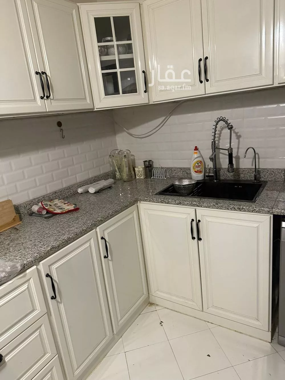 شقة 3 غرف في الملقا 5