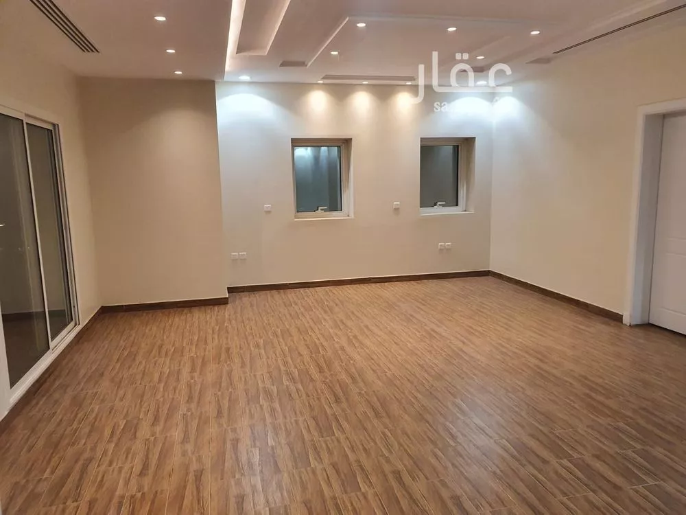 فيلا 8 غرف في المونسية 4