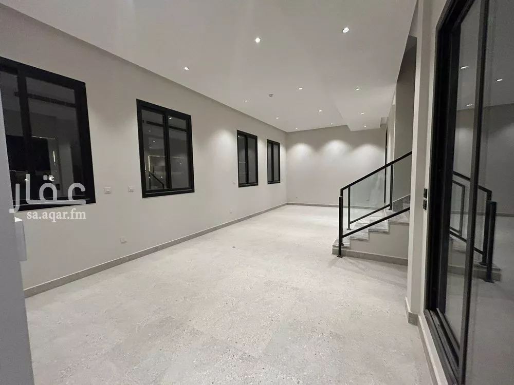 4 bedroom villa in Al Aridh 5