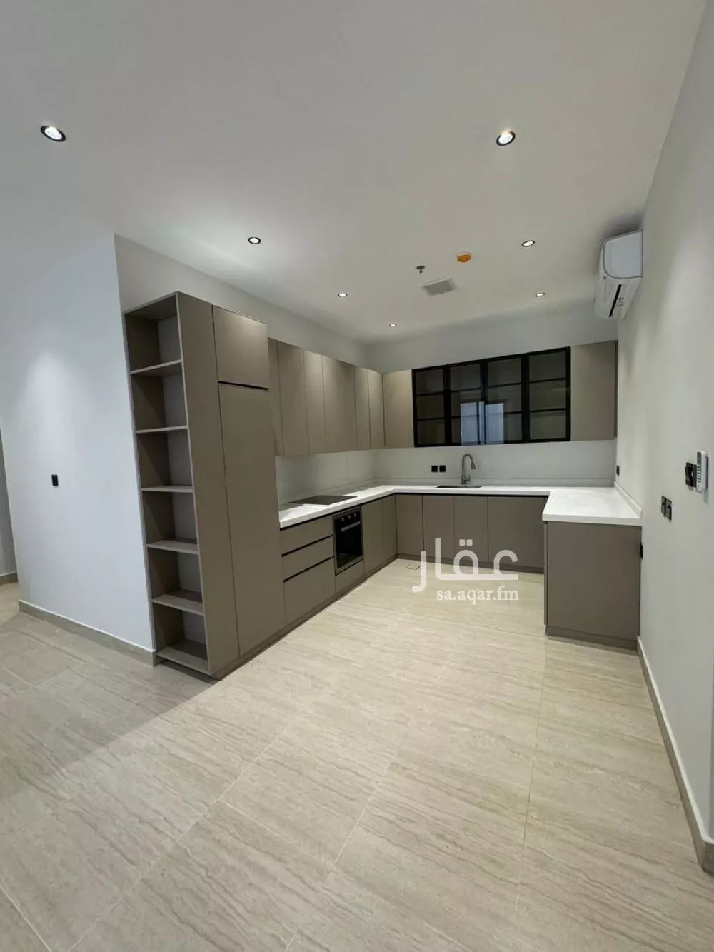 شقة 4 غرف في الياسمين 2