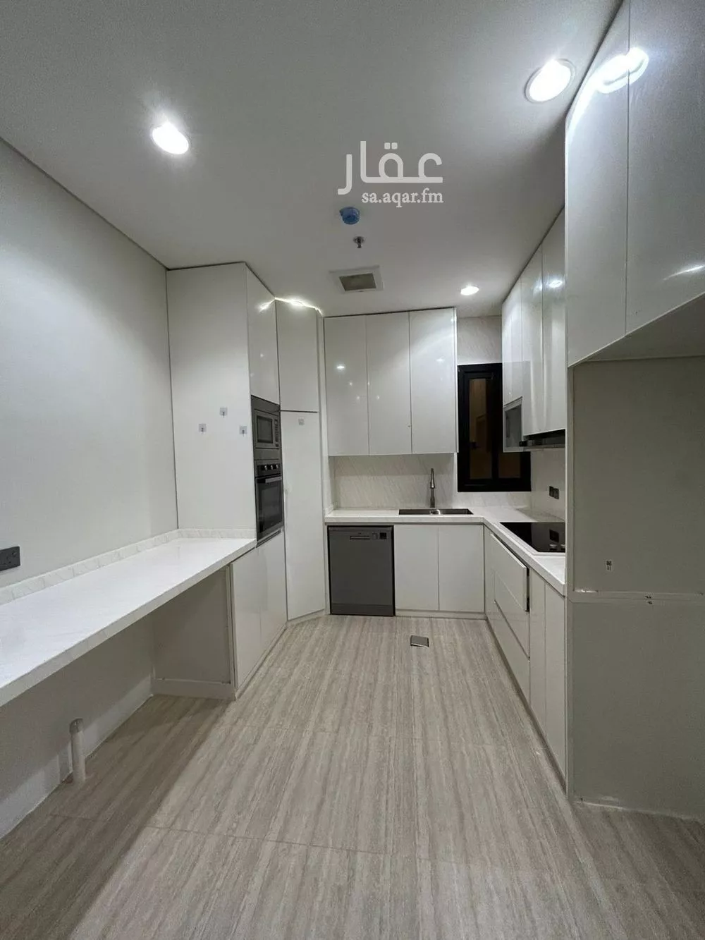 شقة 3 غرف في النرجس 4