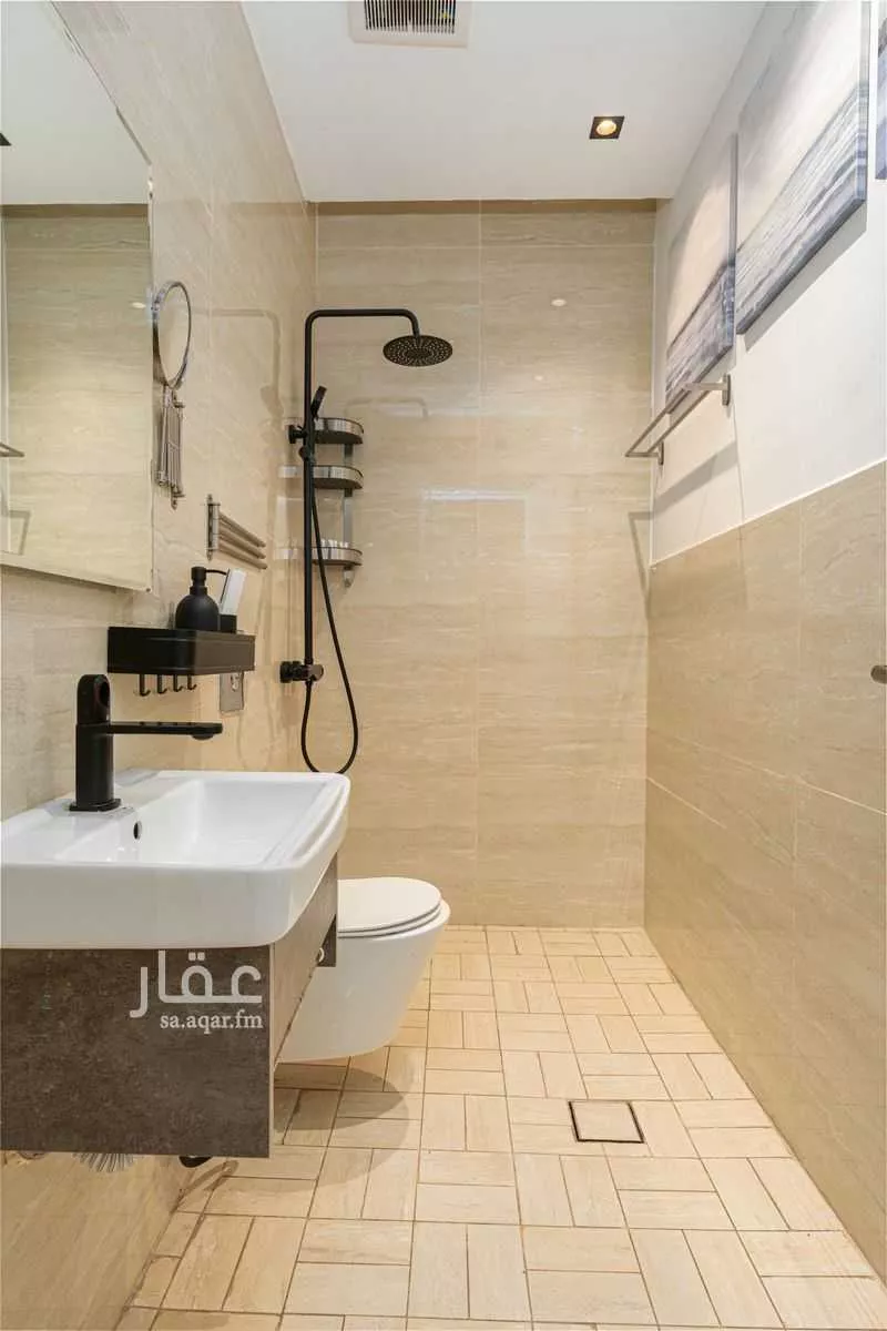 شقة 2 غرف في الملقا 5