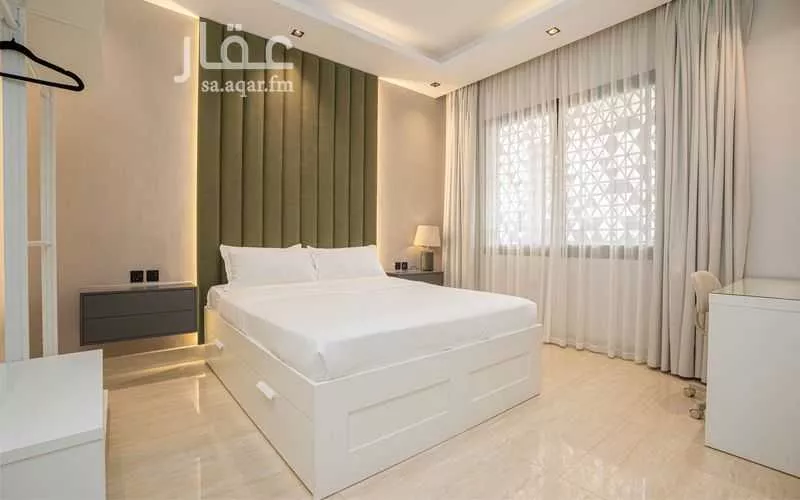 شقة 2 غرف في الملقا 4