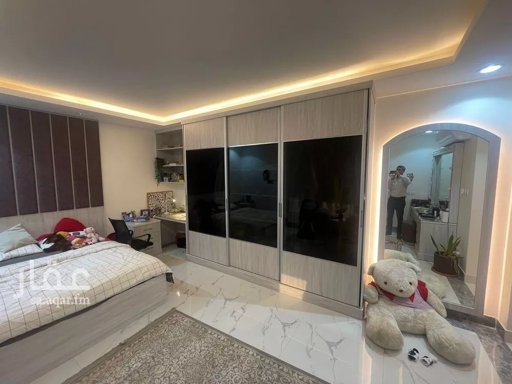 فيلا 5 غرف في العارض 4