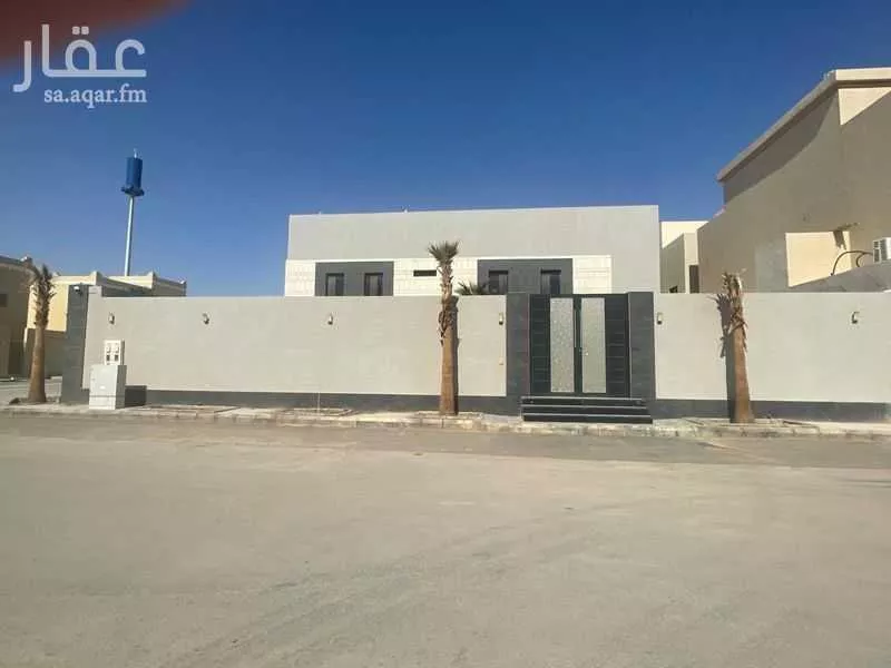 6 bedroom villa in Al Mahdiyyah 3