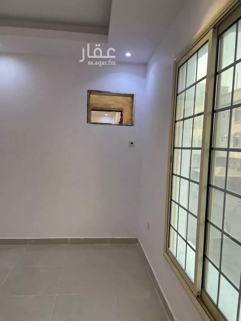 3 bedroom apartment in Al Rawdah 4