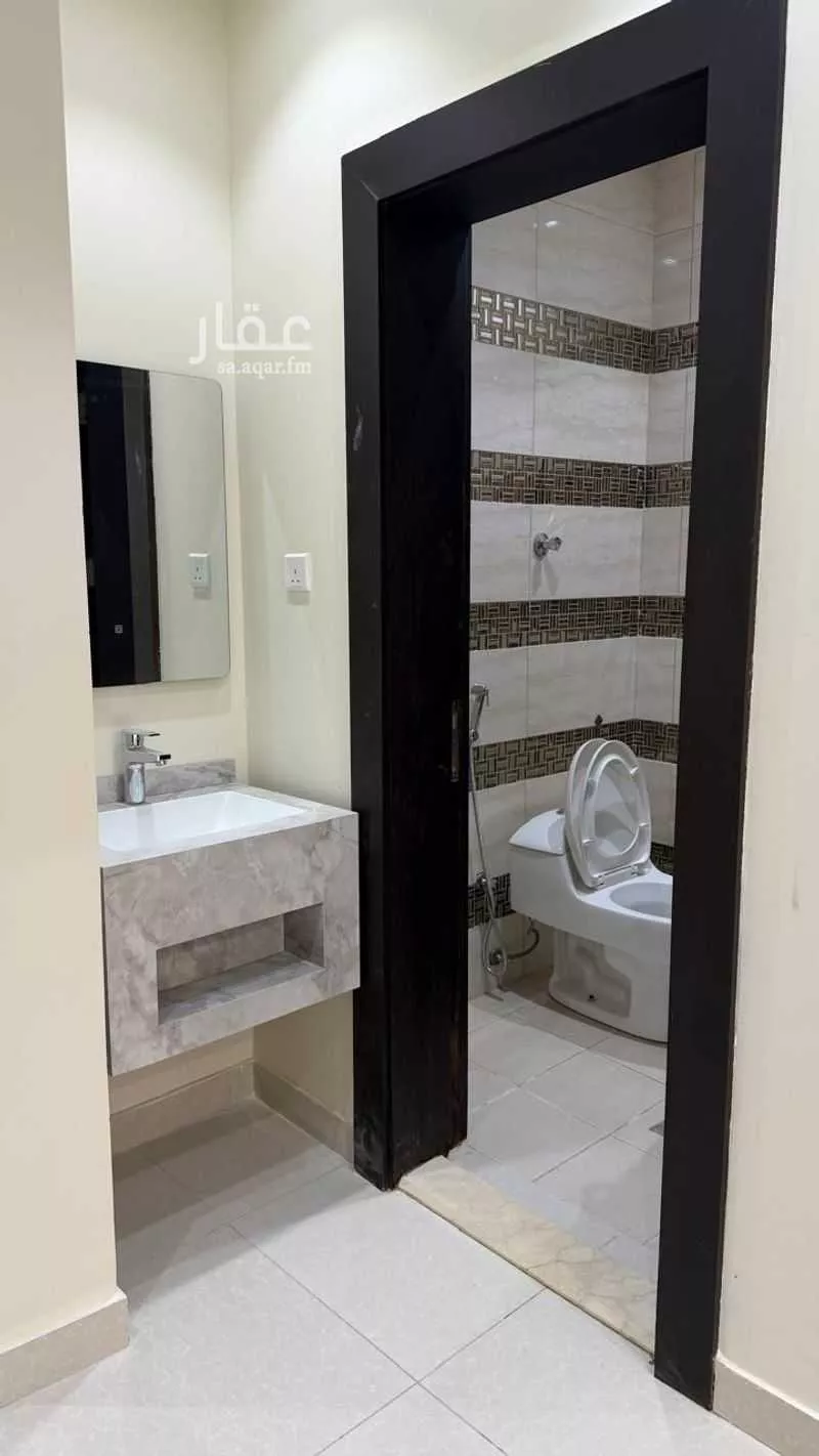 5 bedroom apartment in Al Malqa 4