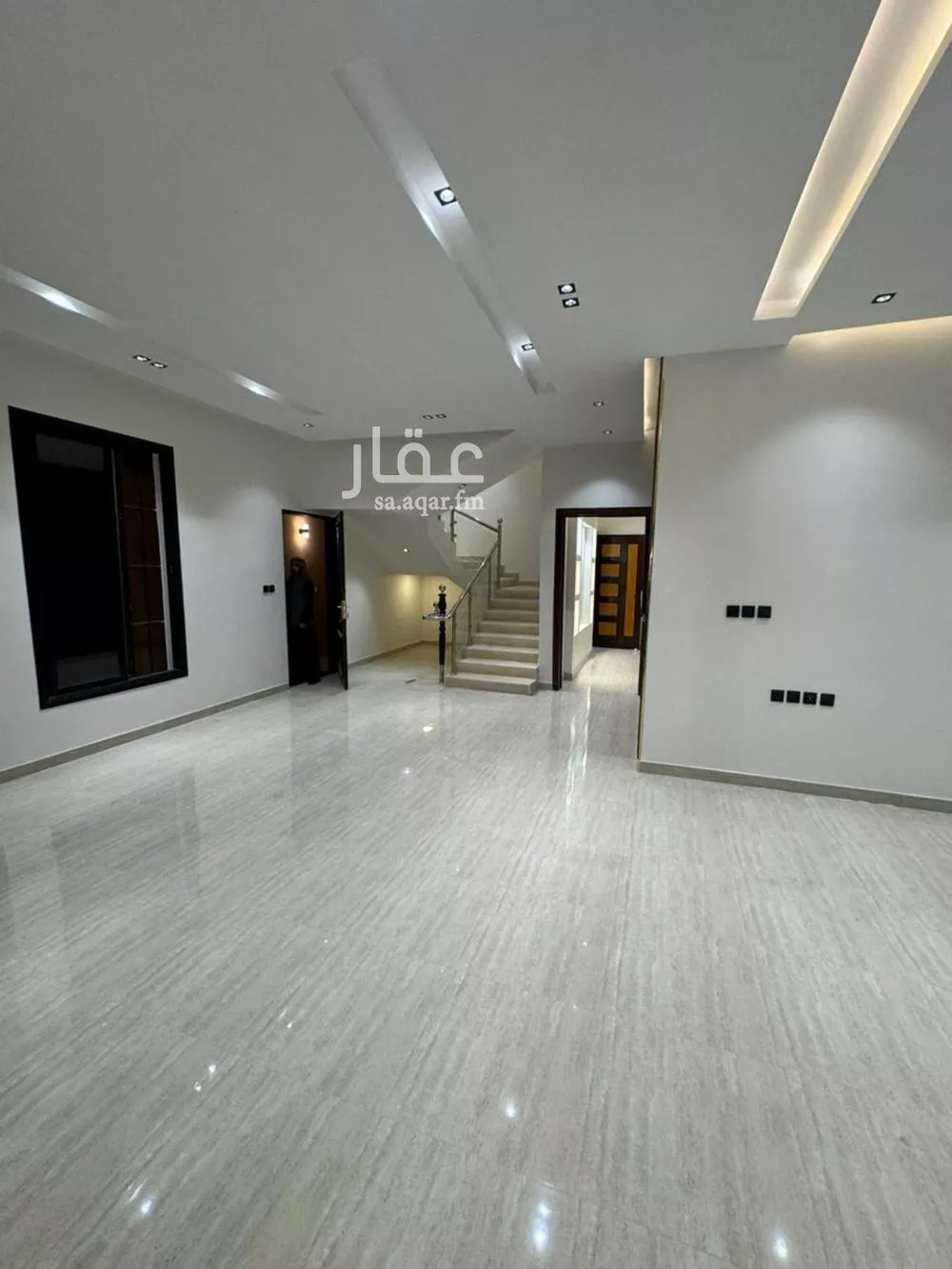 فيلا 7 غرف في الرمال 2