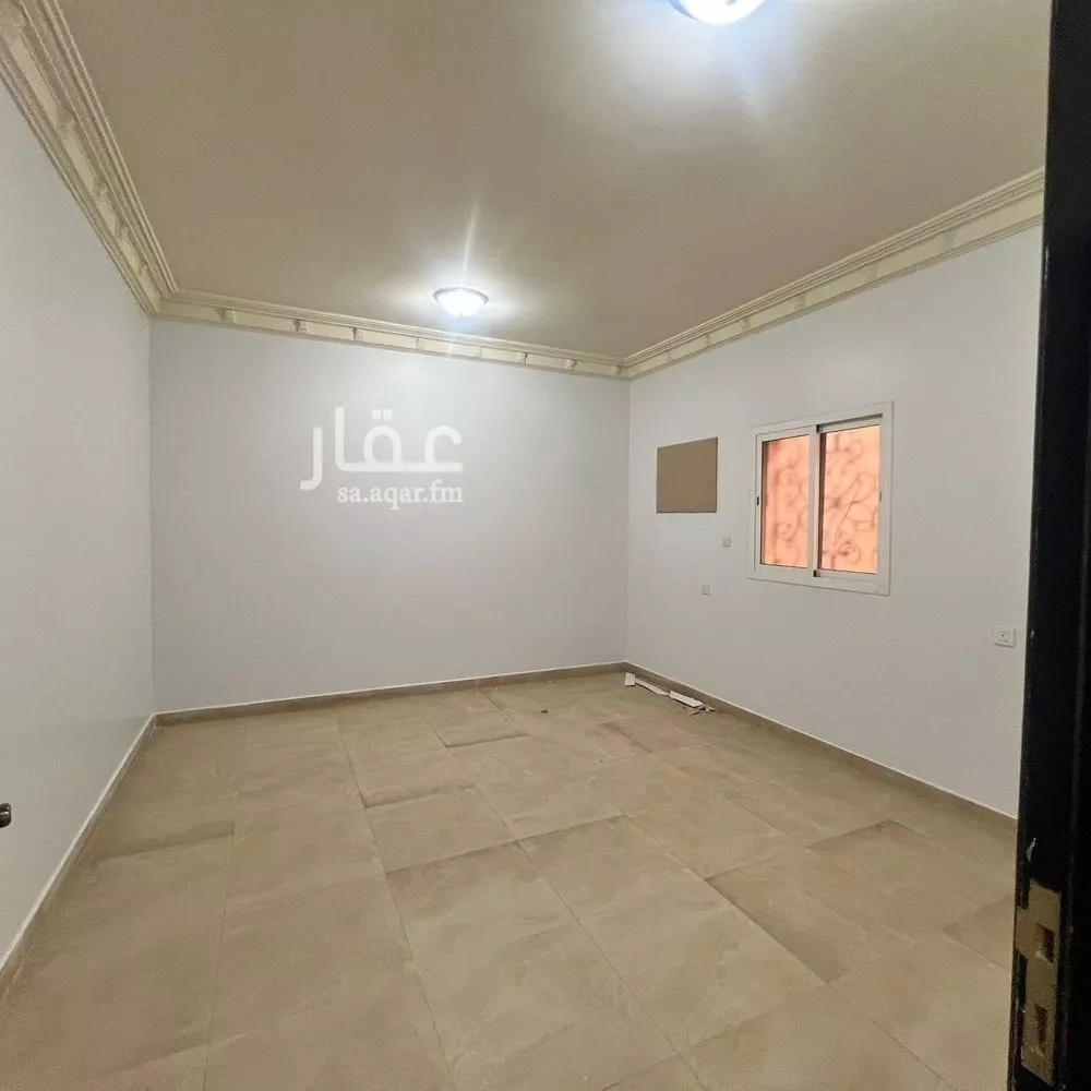 3 bedroom floor in Al Munsiyah 3