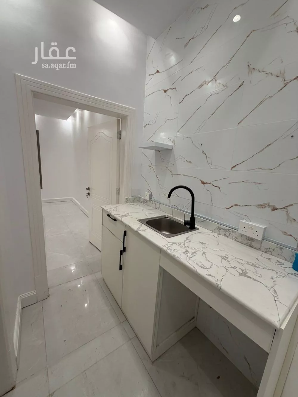 شقة 1 غرف في الياسمين 5