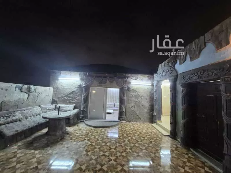 400 sqm building in Al Aziziyah 2