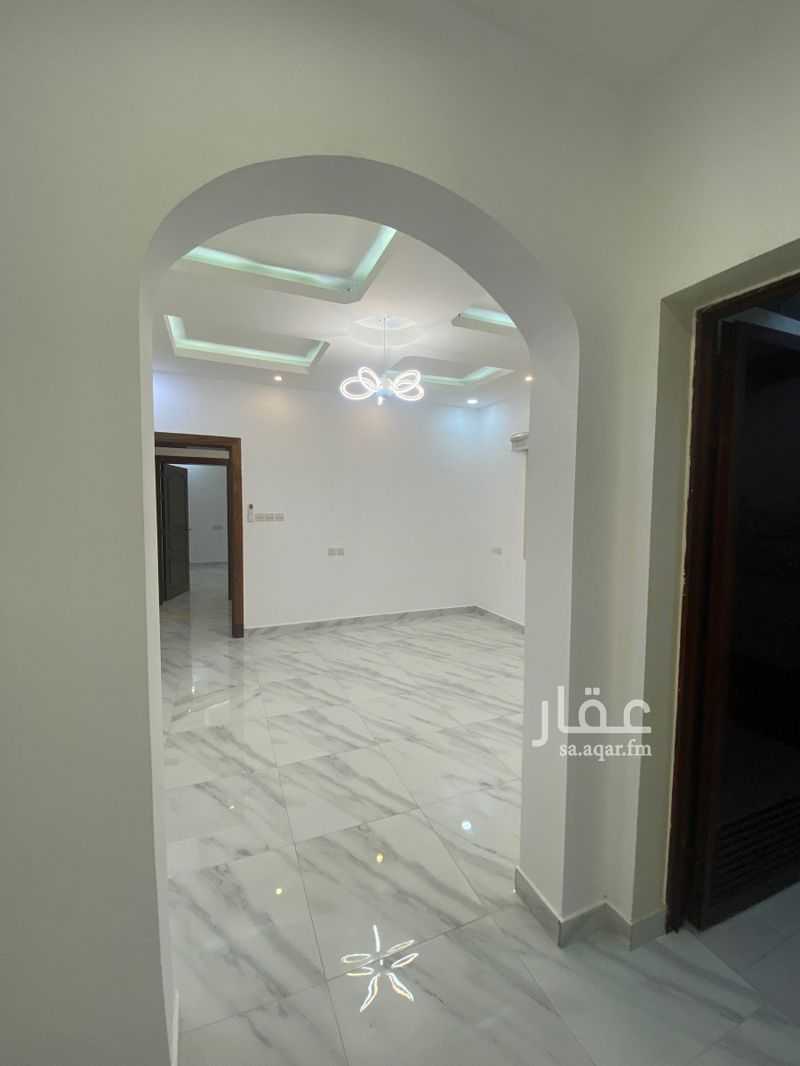 4 bedroom apartment in Al Buhairah, Eastern Province 8