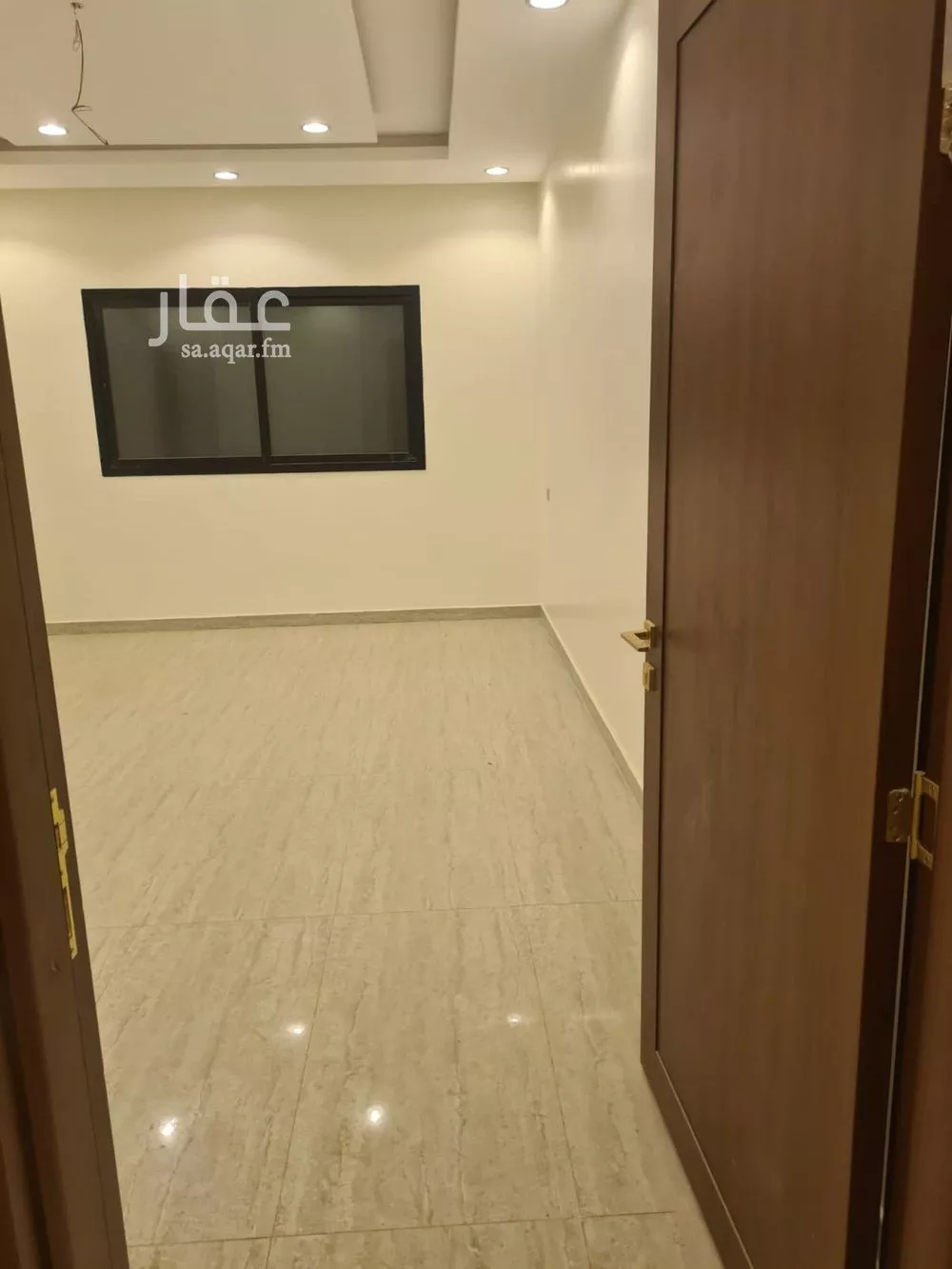 فيلا 4 غرف في النرجس