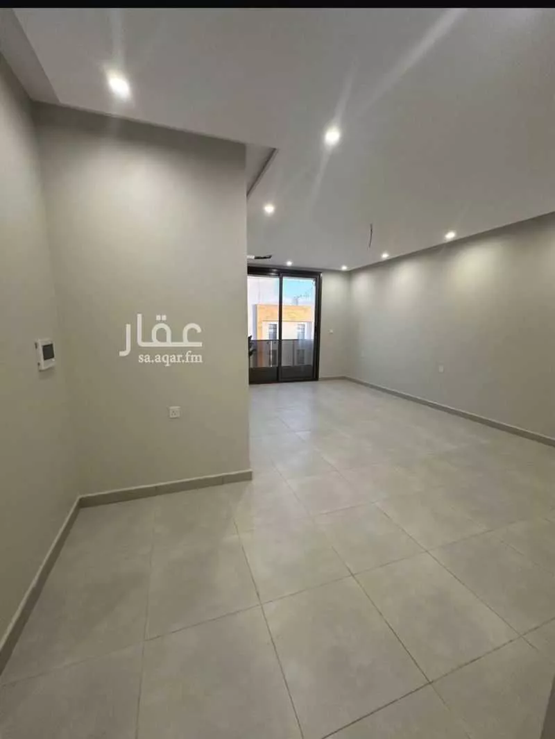 شقة 5 غرف في طيبة 4