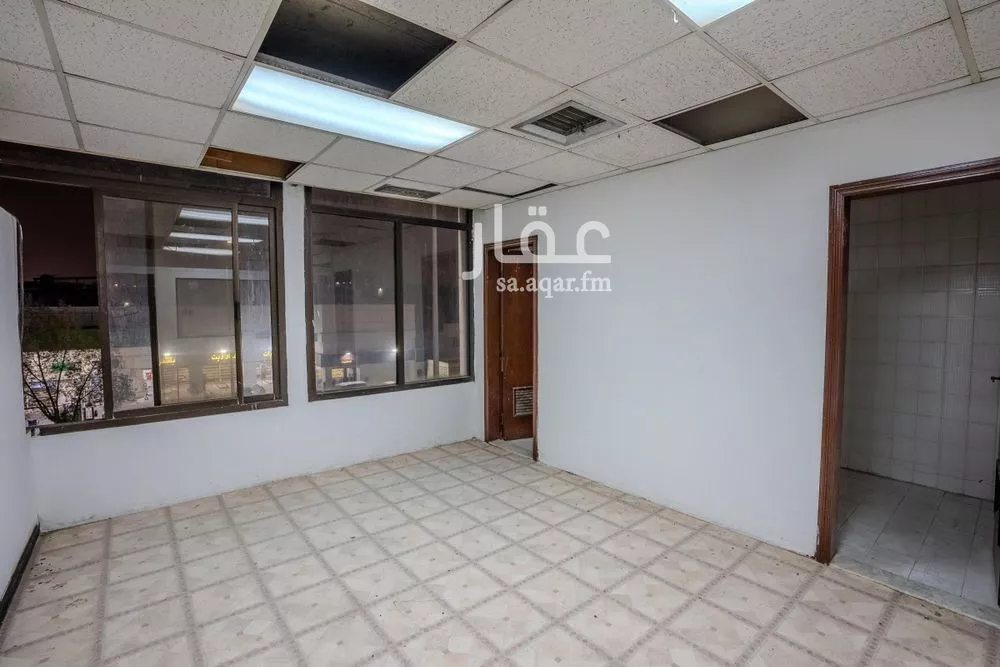 30 bedroom office in Al Mazrouiyah, Eastern Province 7