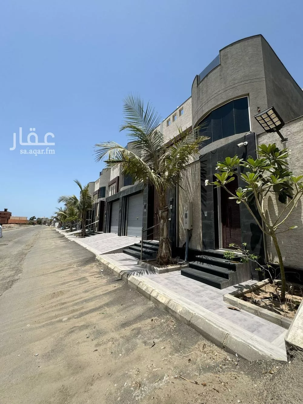 11 bedroom villa in Az Zomorod 1