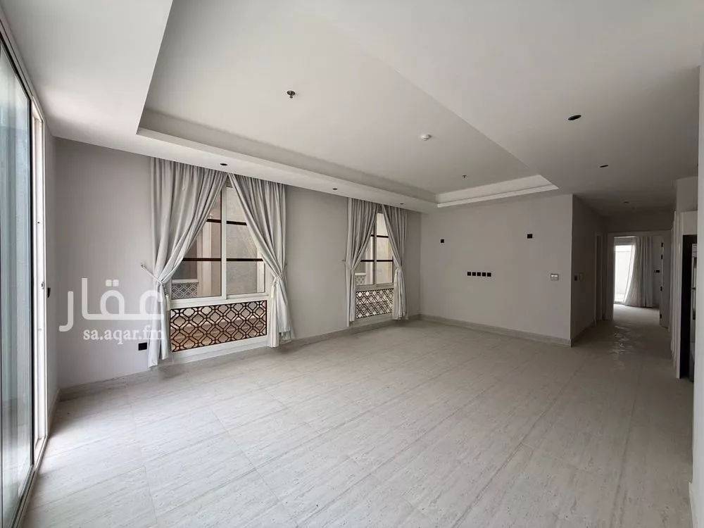 شقة 3 غرف في الملك عبدالعزيز 1