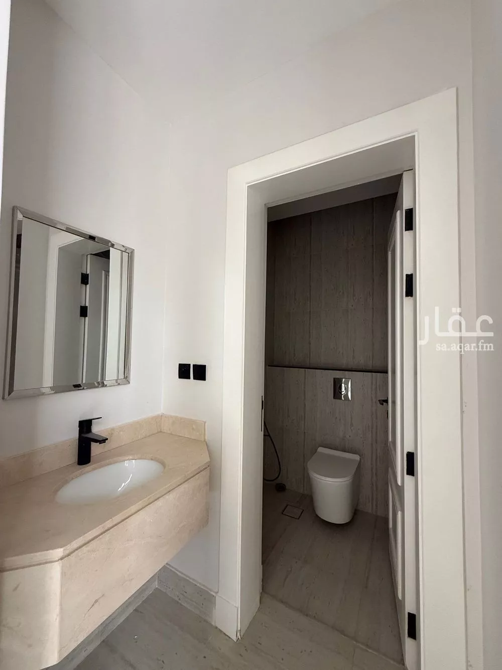 شقة 3 غرف في الملك عبدالعزيز 5