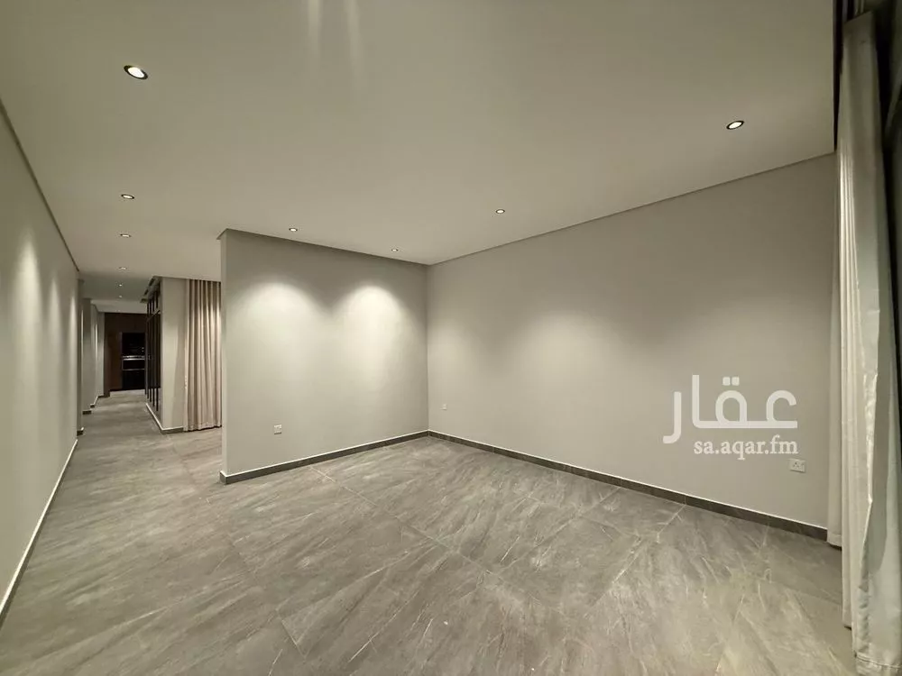 فيلا 3 غرف في العارض 5