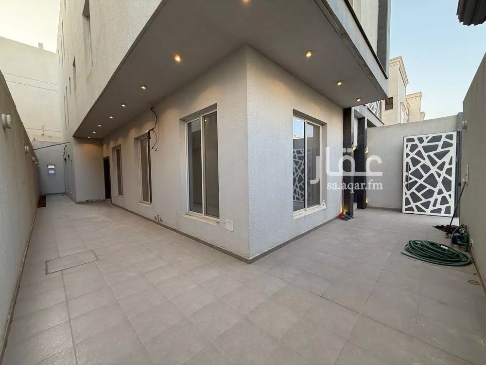 3 bedroom floor in Al Narjis 2