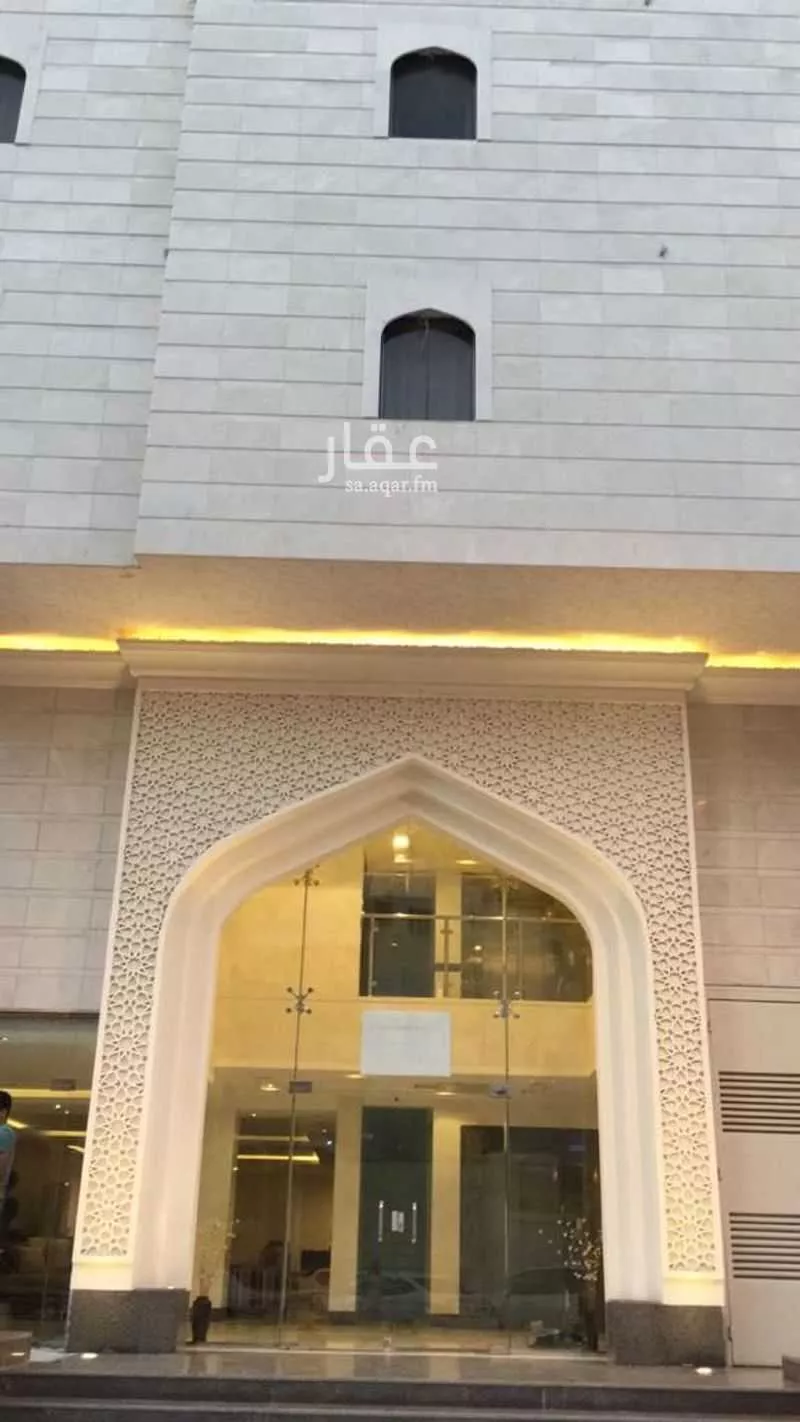 عمارة 525 م² في الجامعة 2