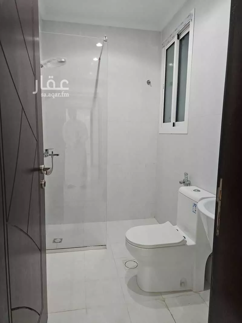 شقة 4 غرف في النزهة 3