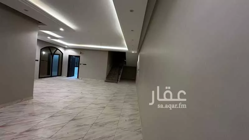فيلا 7 غرف في العقيق 3