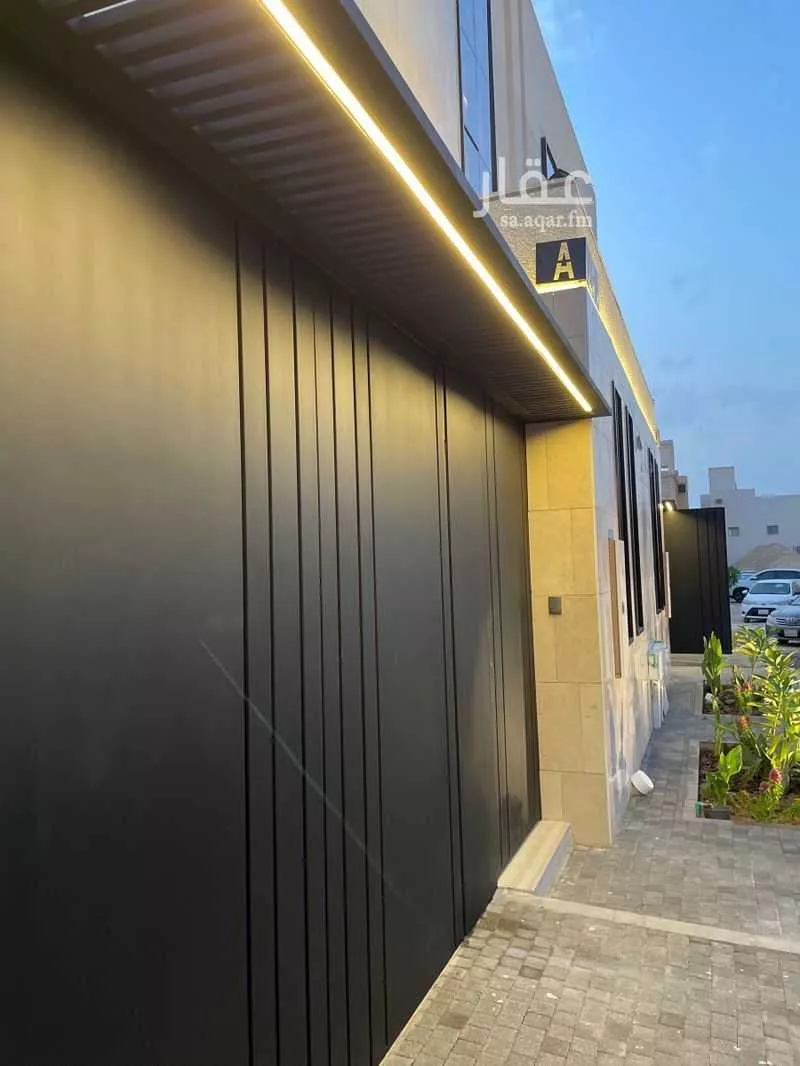 4 bedroom villa in Dhahrat Laban, Riyadh 25