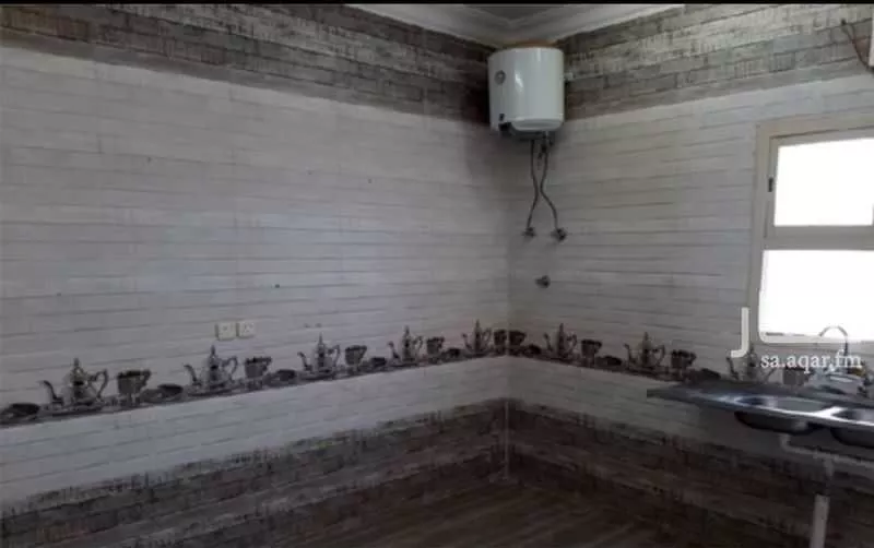 3 bedroom floor in Al Qadisiyah 2