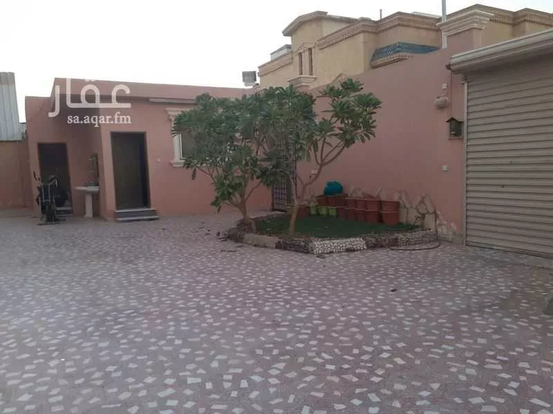 7 bedroom villa in Al Sharafiyah, Riyadh 8