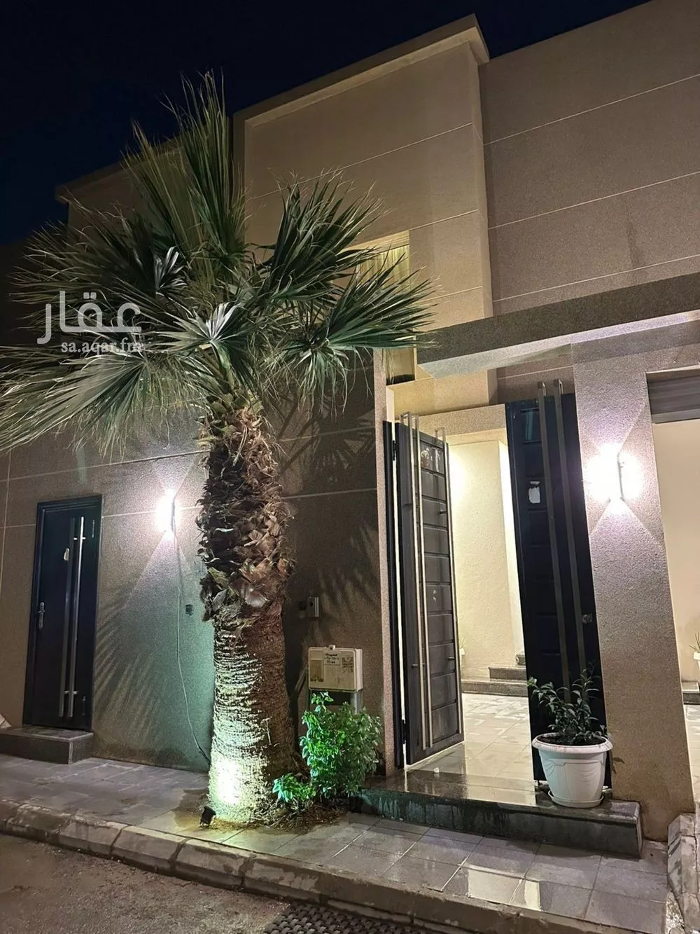 فيلا 4 غرف في العارض 5