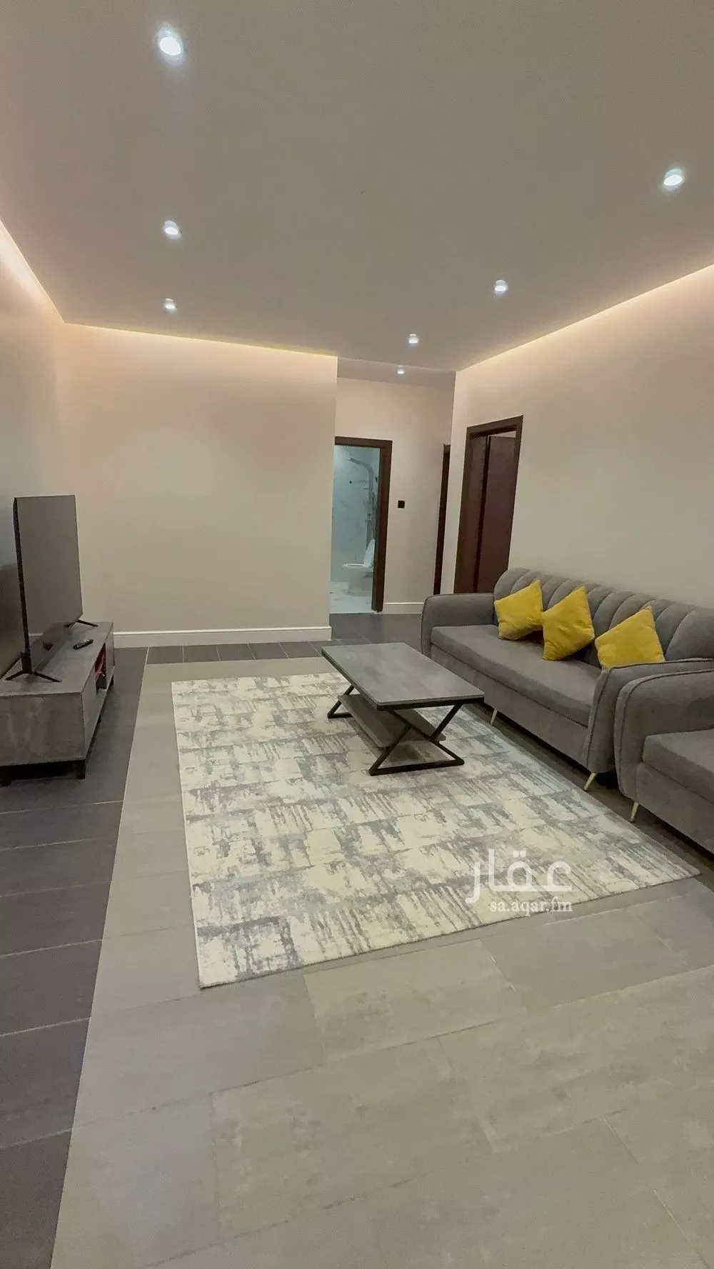 شقة 1 غرف في النخيل 3