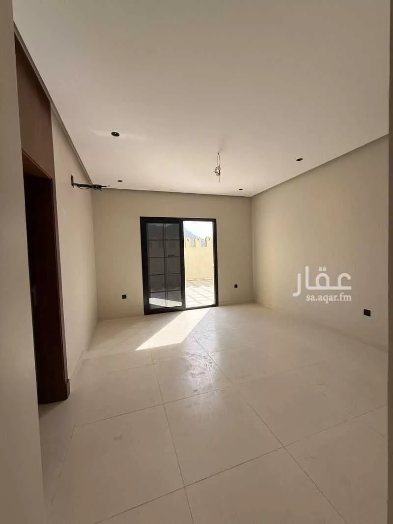 شقة 5 غرف في بطحاء قريش 1