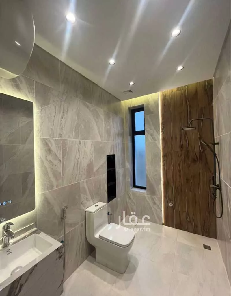 5 bedroom apartment in King Fahd 1