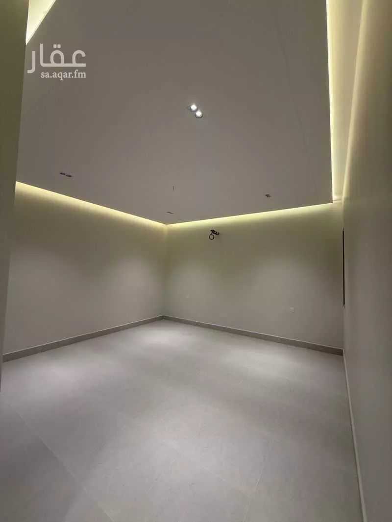 6 bedroom apartment in King Fahd 2