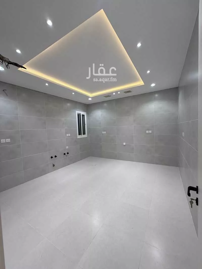 6 bedroom apartment in King Fahd 4