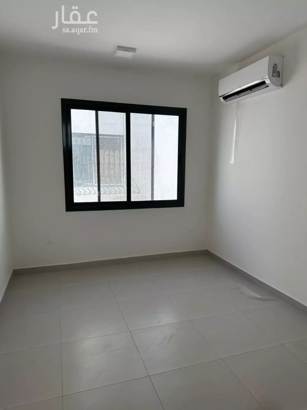 فيلا 5 غرف في الامواج 5