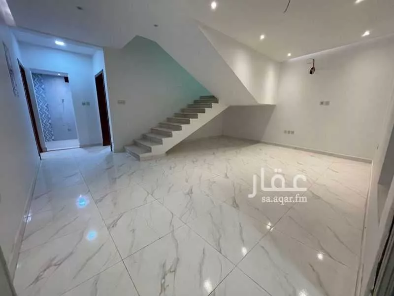 5 bedroom villa in Dahiat King Fahd 1