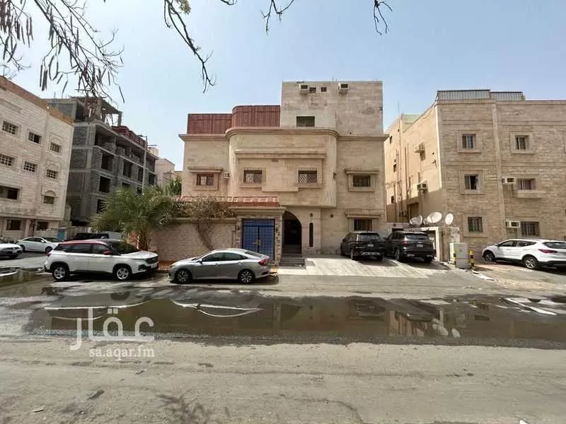 عمارة 262 م² في النعيم 2