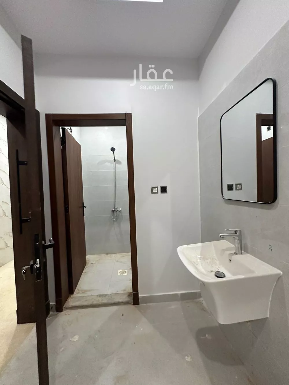 شقة 4 غرف في مشرفة 3