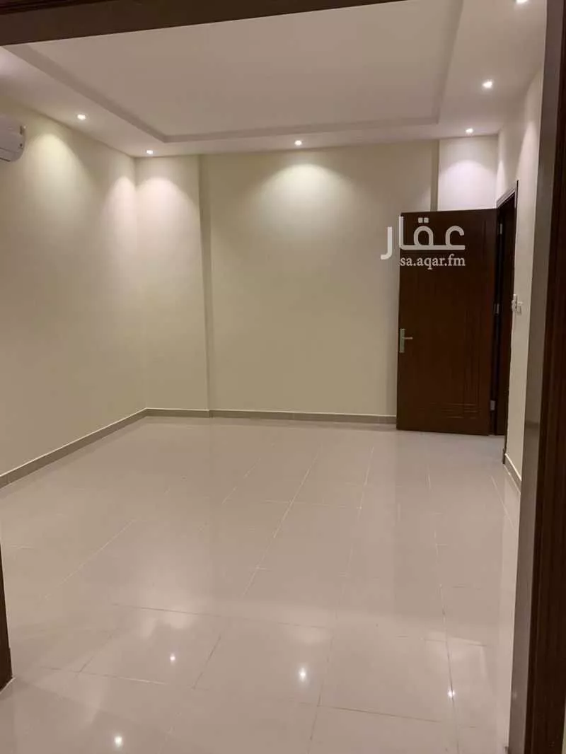 شقة 3 غرف في الملقا 4