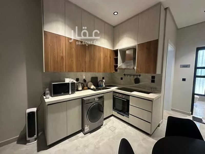 شقة 2 غرف في الحمرا 4