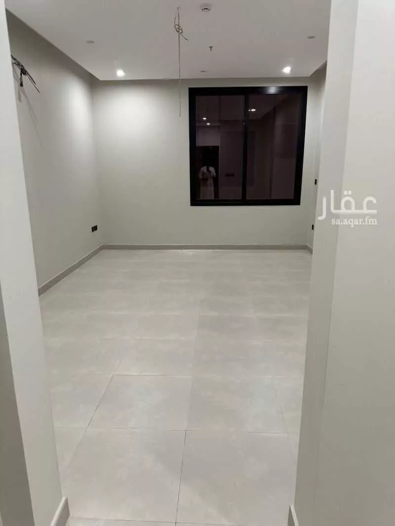 شقة 3 غرف في الرمال 4