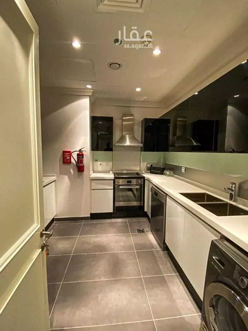 2 bedroom apartment in Al Shati, Jeddah 4