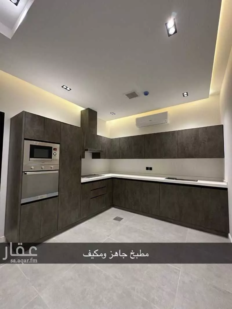 فيلا 5 غرف في العارض 2